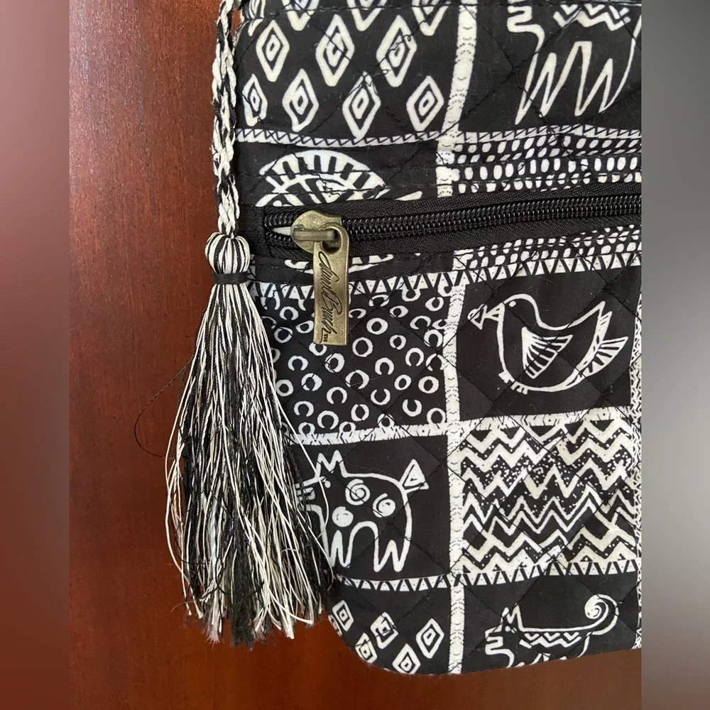 Laurel Burch Black and White Cats Animals Stamp Pattern Quilted Crossbody Purse